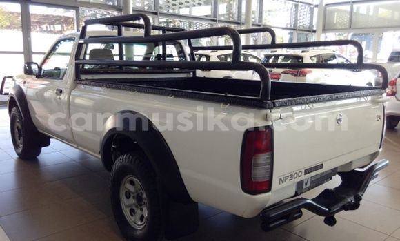 Buy Used Nissan Hardbody White Car in Beitbridge in Matabeleland South Buy Used Nissan Hardbody White Car in Beitbridge in Matabeleland South