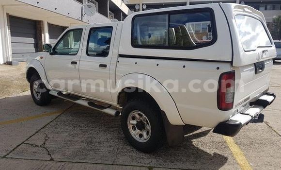 Buy Used Nissan Hardbody White Car in Beitbridge in Matabeleland South Buy Used Nissan Hardbody White Car in Beitbridge in Matabeleland South