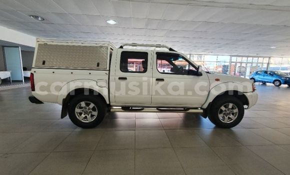 Tenga Tsaru Nissan Hardbody Chena Mota in Beitbridge in Matabeleland South Tenga Tsaru Nissan Hardbody Chena Mota in Beitbridge in Matabeleland South