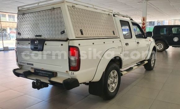 Tenga Tsaru Nissan Hardbody Chena Mota in Beitbridge in Matabeleland South Tenga Tsaru Nissan Hardbody Chena Mota in Beitbridge in Matabeleland South