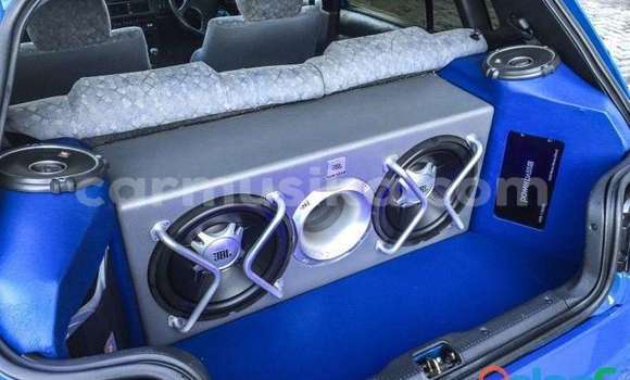 Nunua Ilio tumika Toyota Tacoma Bluu Gari ndani ya Beitbridge nchini Matabeleland Kusini Nunua Ilio tumika Toyota Tacoma Bluu Gari ndani ya Beitbridge nchini Matabeleland Kusini