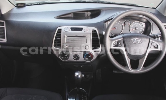 Tenga Tsaru Hyundai i20 Sirivha Mota in Chegutu in Dunhu reMashonaland yeMadokero Tenga Tsaru Hyundai i20 Sirivha Mota in Chegutu in Dunhu reMashonaland yeMadokero