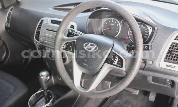 Tenga Tsaru Hyundai i20 Sirivha Mota in Chegutu in Dunhu reMashonaland yeMadokero Tenga Tsaru Hyundai i20 Sirivha Mota in Chegutu in Dunhu reMashonaland yeMadokero