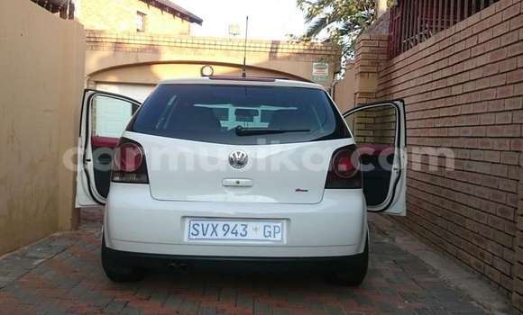 Buy Used Volkswagen Polo White Car in Beitbridge in Matabeleland South Buy Used Volkswagen Polo White Car in Beitbridge in Matabeleland South