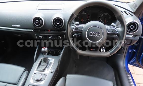 Nunua Ilio tumika Audi RS3 Bluu Gari ndani ya Beitbridge nchini Matabeleland Kusini Nunua Ilio tumika Audi RS3 Bluu Gari ndani ya Beitbridge nchini Matabeleland Kusini