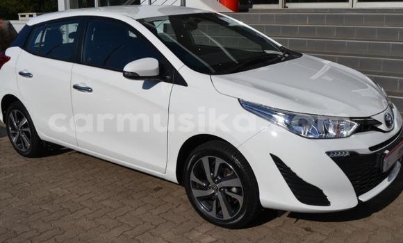 Buy Used Toyota Yaris White Car in Beitbridge in Matabeleland South Buy Used Toyota Yaris White Car in Beitbridge in Matabeleland South