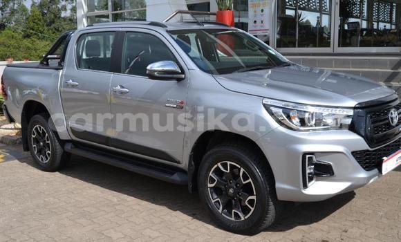 Nunua Ilio tumika Toyota Hilux Nyeupe Gari ndani ya Beitbridge nchini Matabeleland Kusini