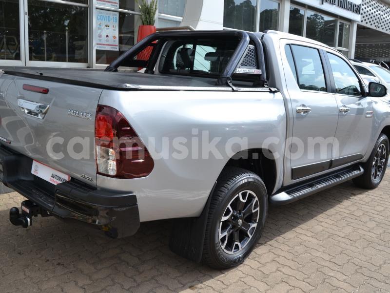 Big with watermark toyota hilux matabeleland south beitbridge 17378