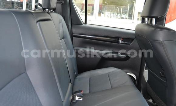 Acheter Occasion Voiture Toyota Hilux Blanc à Beitbridge, Matabeleland South Acheter Occasion Voiture Toyota Hilux Blanc à Beitbridge, Matabeleland South