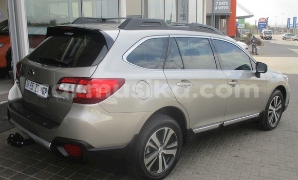 Nunua Ilio tumika Subaru 360 Fedha Gari ndani ya Beitbridge nchini Matabeleland Kusini Nunua Ilio tumika Subaru 360 Fedha Gari ndani ya Beitbridge nchini Matabeleland Kusini