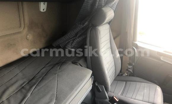 Tenga Tsaru Scania R420 Chena Rori in Beitbridge in Matabeleland South Tenga Tsaru Scania R420 Chena Rori in Beitbridge in Matabeleland South