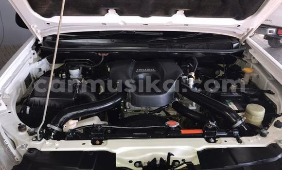 Buy Used Isuzu KB White Car in Beitbridge in Matabeleland South Buy Used Isuzu KB White Car in Beitbridge in Matabeleland South