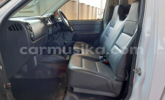 Nunua Ilio tumika Isuzu KB Nyeupe Gari ndani ya Beitbridge nchini Matabeleland Kusini Nunua Ilio tumika Isuzu KB Nyeupe Gari ndani ya Beitbridge nchini Matabeleland Kusini