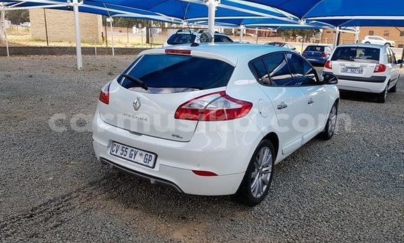 Tenga Tsaru Renault 15 Nhema Mota in Bindura in Mashonaland yePakati Tenga Tsaru Renault 15 Nhema Mota in Bindura in Mashonaland yePakati