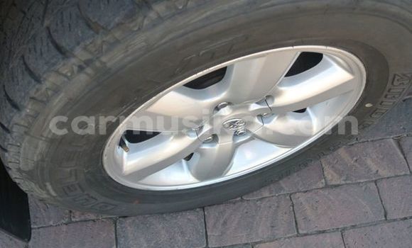 Buy Used Toyota Hilux Silver Car in Beitbridge in Matabeleland South Buy Used Toyota Hilux Silver Car in Beitbridge in Matabeleland South