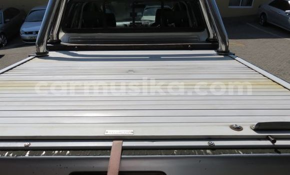 Tenga Tsaru Toyota Hilux Sirivha Mota in Beitbridge in Matabeleland South Tenga Tsaru Toyota Hilux Sirivha Mota in Beitbridge in Matabeleland South