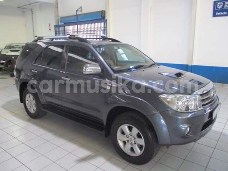 Big with watermark toyota fortuner matabeleland south beitbridge 17400