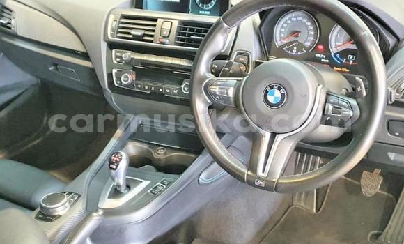 Nunua Ilio tumika BMW M2 Bluu Gari ndani ya Harare nchini Harare Nunua Ilio tumika BMW M2 Bluu Gari ndani ya Harare nchini Harare