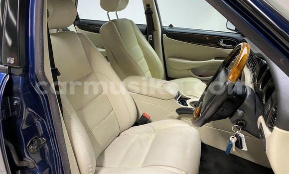 Nunua Ilio tumika Jaguar XJR Bluu Gari ndani ya Beitbridge nchini Matabeleland Kusini Nunua Ilio tumika Jaguar XJR Bluu Gari ndani ya Beitbridge nchini Matabeleland Kusini