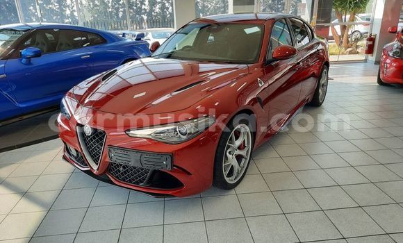 Nunua Ilio tumika Alfa Romeo Giulia Nyekundu Gari ndani ya Beitbridge nchini Matabeleland Kusini