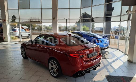 Nunua Ilio tumika Alfa Romeo Giulia Nyekundu Gari ndani ya Beitbridge nchini Matabeleland Kusini Nunua Ilio tumika Alfa Romeo Giulia Nyekundu Gari ndani ya Beitbridge nchini Matabeleland Kusini