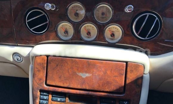 Acheter Occasion Voiture Bentley Arnage Bleu à Beitbridge, Matabeleland South Acheter Occasion Voiture Bentley Arnage Bleu à Beitbridge, Matabeleland South