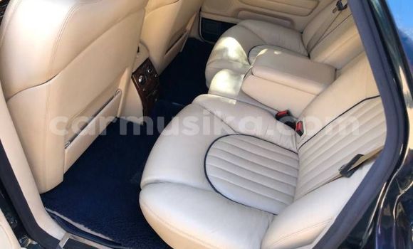 Acheter Occasion Voiture Bentley Arnage Bleu à Beitbridge, Matabeleland South Acheter Occasion Voiture Bentley Arnage Bleu à Beitbridge, Matabeleland South
