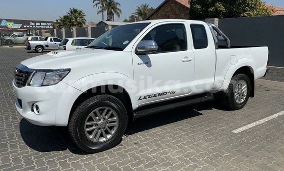 Acheter Occasion Voiture Toyota Hilux Blanc à Beitbridge, Matabeleland South Acheter Occasion Voiture Toyota Hilux Blanc à Beitbridge, Matabeleland South