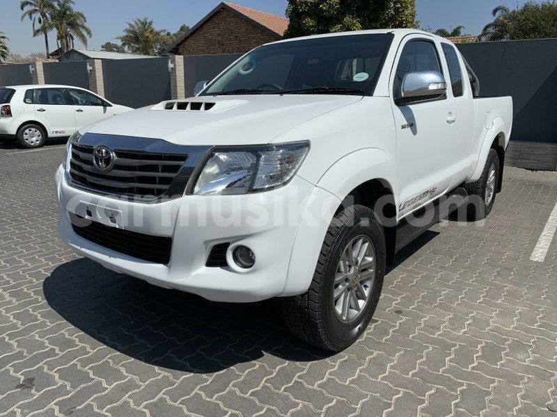 Big with watermark toyota hilux matabeleland south beitbridge 17416