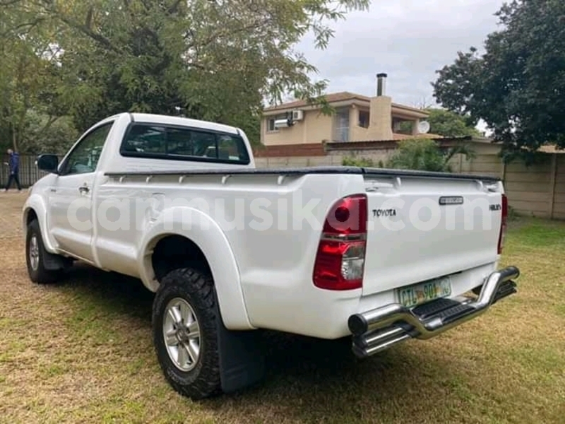 Big with watermark toyota hilux matabeleland south beitbridge 17417