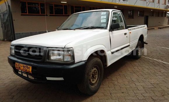 Nunua Ilio tumika Mazda BT-50 Nyeupe Gari ndani ya Harare nchini Harare Nunua Ilio tumika Mazda BT-50 Nyeupe Gari ndani ya Harare nchini Harare