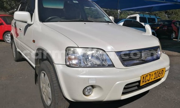 Nunua Ilio tumika Honda CR–V Nyeupe Gari ndani ya Harare nchini Harare Nunua Ilio tumika Honda CR–V Nyeupe Gari ndani ya Harare nchini Harare