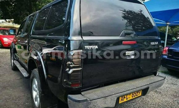 Nunua Ilio tumika Toyota Hilux Nyeusi Gari ndani ya Harare nchini Harare Nunua Ilio tumika Toyota Hilux Nyeusi Gari ndani ya Harare nchini Harare