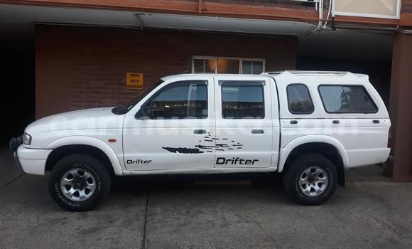 Nunua Ilio tumika Mazda BT-50 Nyeupe Gari ndani ya Beitbridge nchini Matabeleland Kusini Nunua Ilio tumika Mazda BT-50 Nyeupe Gari ndani ya Beitbridge nchini Matabeleland Kusini