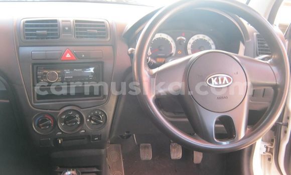 Acheter Occasion Voiture Kia Picanto Blanc à Beitbridge, Matabeleland South Acheter Occasion Voiture Kia Picanto Blanc à Beitbridge, Matabeleland South