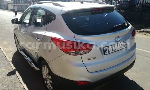 Buy Used Hyundai ix35 Silver Car in Beitbridge in Matabeleland South Buy Used Hyundai ix35 Silver Car in Beitbridge in Matabeleland South