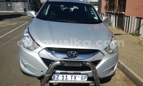 Buy Used Hyundai ix35 Silver Car in Beitbridge in Matabeleland South Buy Used Hyundai ix35 Silver Car in Beitbridge in Matabeleland South