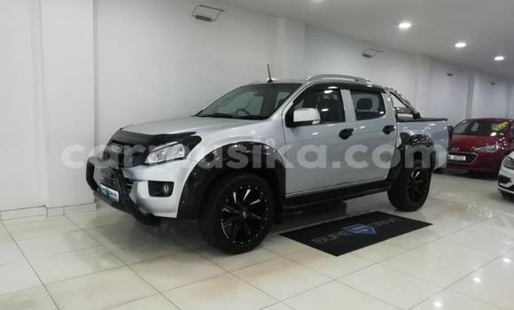 Acheter Occasion Voiture Isuzu KB Gris à Beitbridge, Matabeleland South Acheter Occasion Voiture Isuzu KB Gris à Beitbridge, Matabeleland South