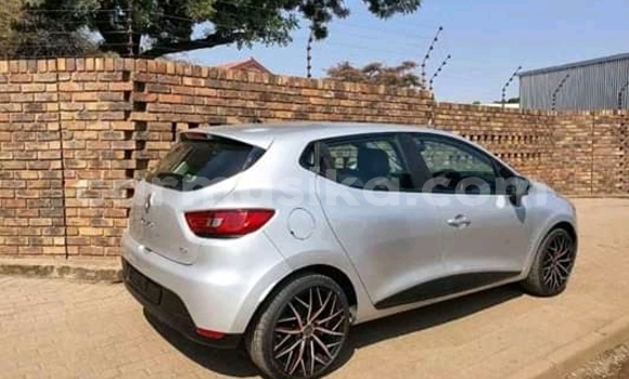 Acheter Occasion Voiture Renault Clio Gris à Bulawayo, Bulawayo Acheter Occasion Voiture Renault Clio Gris à Bulawayo, Bulawayo