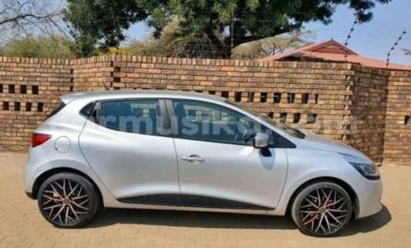 Acheter Occasion Voiture Renault Clio Gris à Bulawayo, Bulawayo Acheter Occasion Voiture Renault Clio Gris à Bulawayo, Bulawayo