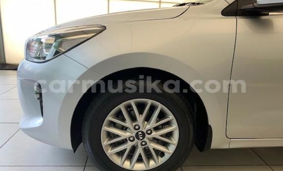 Acheter Occasion Voiture Kia Rio Gris à Harare, Harare Acheter Occasion Voiture Kia Rio Gris à Harare, Harare