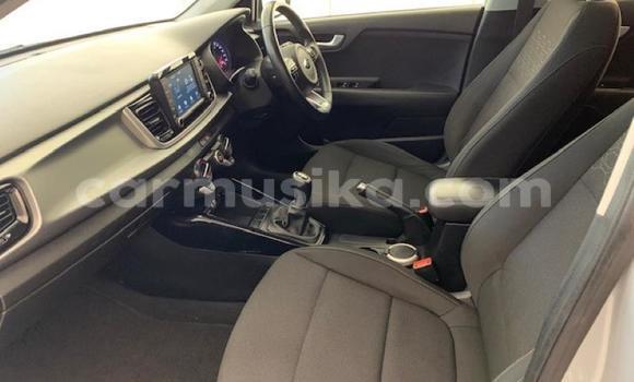 Acheter Occasion Voiture Kia Rio Gris à Harare, Harare Acheter Occasion Voiture Kia Rio Gris à Harare, Harare