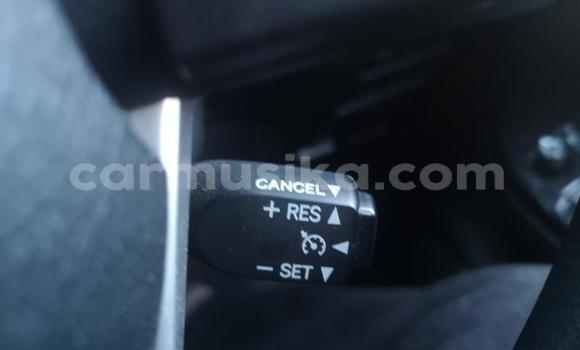 Nunua Ilio tumika Toyota Fortuner Nyeupe Gari ndani ya Harare nchini Harare Nunua Ilio tumika Toyota Fortuner Nyeupe Gari ndani ya Harare nchini Harare