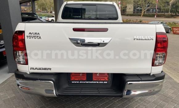 Acheter Occasion Voiture Toyota Hilux Blanc à Beitbridge, Matabeleland South Acheter Occasion Voiture Toyota Hilux Blanc à Beitbridge, Matabeleland South