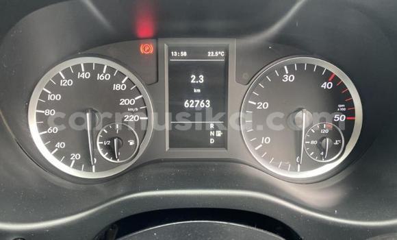 Acheter Occasion Voiture Mercedes‒Benz Vito Gris à Beitbridge, Matabeleland South Acheter Occasion Voiture Mercedes‒Benz Vito Gris à Beitbridge, Matabeleland South