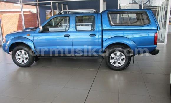 Acheter Occasion Voiture Nissan Hardbody Bleu à Beitbridge, Matabeleland South Acheter Occasion Voiture Nissan Hardbody Bleu à Beitbridge, Matabeleland South