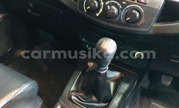 Acheter Occasion Voiture Toyota Hilux Blanc à Beitbridge, Matabeleland South Acheter Occasion Voiture Toyota Hilux Blanc à Beitbridge, Matabeleland South