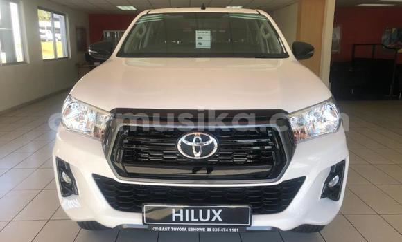 Buy Used Toyota Hilux White Car in Harare in Harare