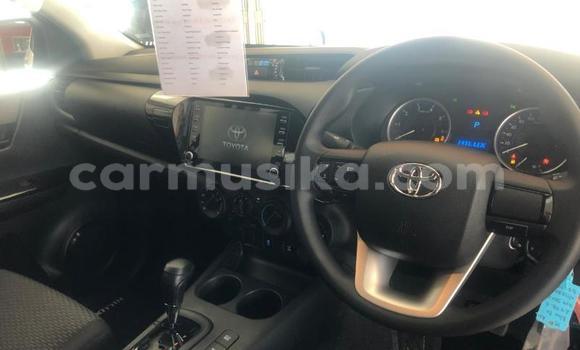 Tenga Tsaru Toyota Hilux Chena Mota in Harare in Harare Tenga Tsaru Toyota Hilux Chena Mota in Harare in Harare