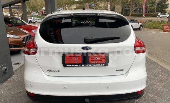 Acheter Occasion Voiture Ford Focus Blanc à Beitbridge, Matabeleland South Acheter Occasion Voiture Ford Focus Blanc à Beitbridge, Matabeleland South